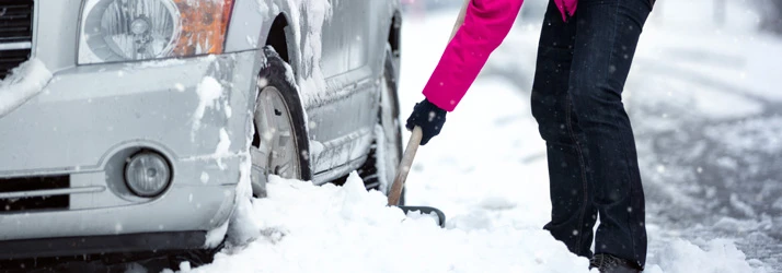 Chiropractic St. Charles IL Shoveling Snow