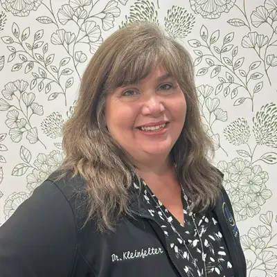 Chiropractor-St.-Charles-IL-Kyrie-Kleinfelter-Meet-the-Team