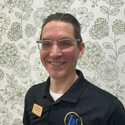 Chiropractor-St.-Charles-IL-Quinn-Krenek-Meet-The-Team